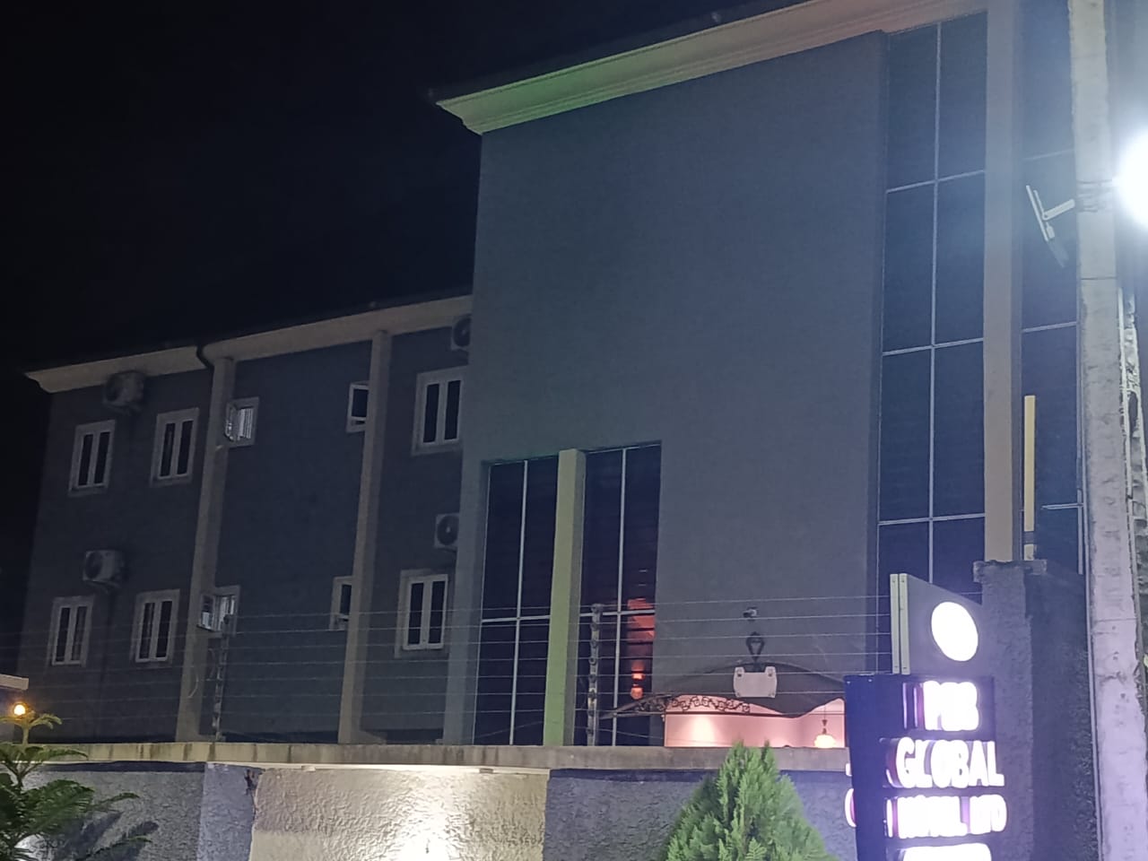 PEB Global Hotel